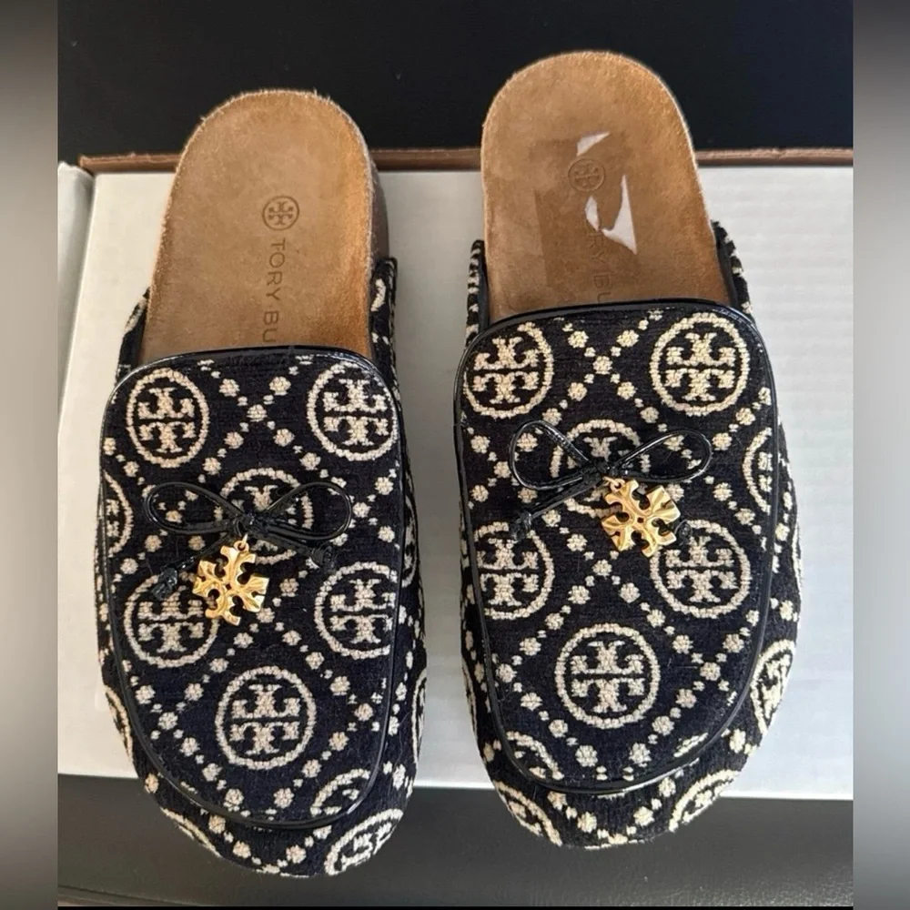 TORY BURCH
Embellished printed jacquard slippers - Picture 3 of 11